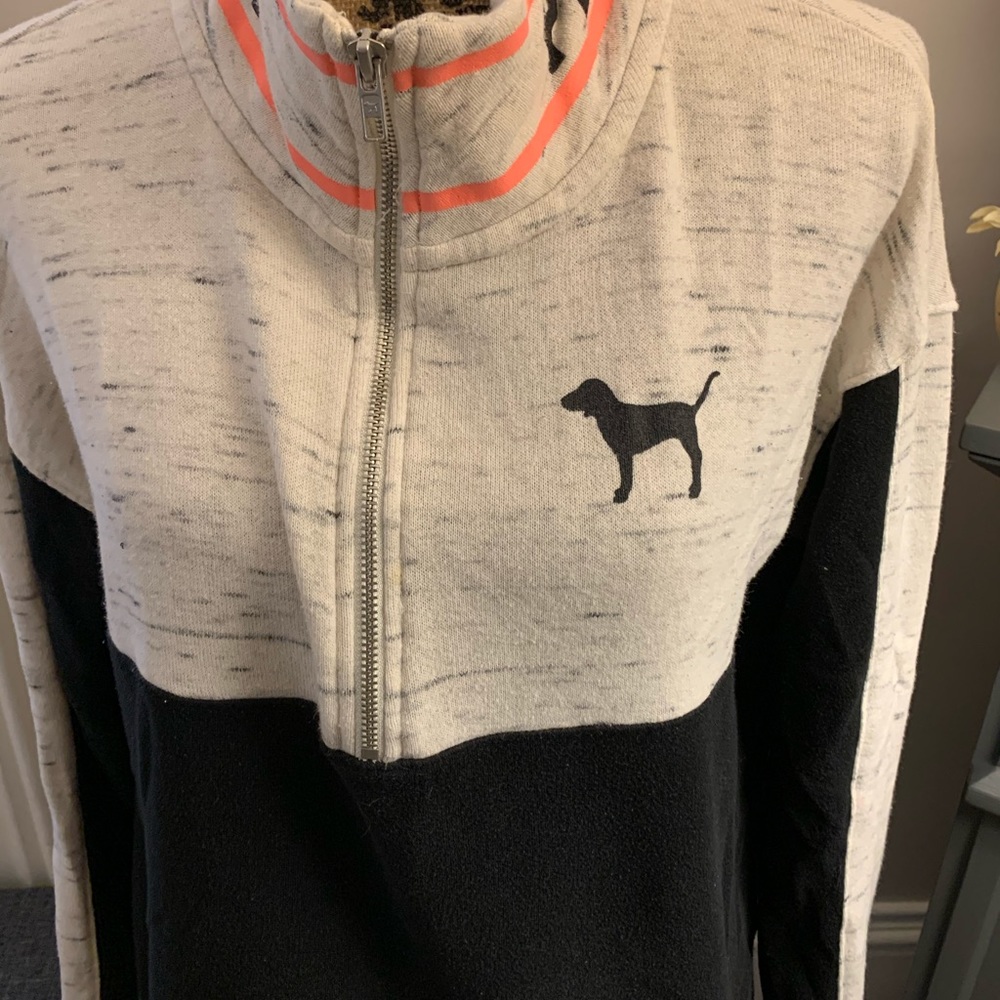 Women’s Pink Hoodie Size Large EUC